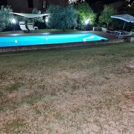 Oliveta بيت ضيافة سان جيمينيانو